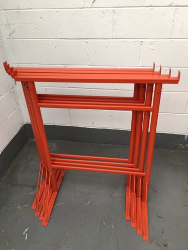 Size 3 adjustable - x, no