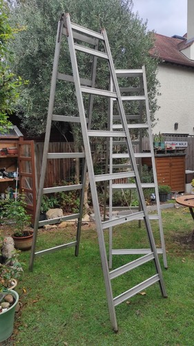 Decorator trestles ladders - trestles/,