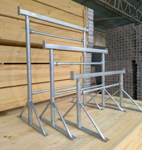 Pair builders trestle - of,